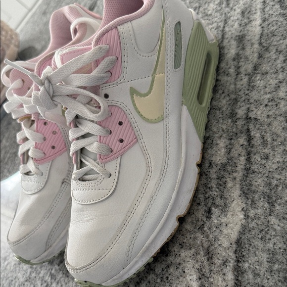 Youth/Women's - Nike Air Max 90 LTR SE Easter White/Coconut Milk DQ0276-100 6Y - Picture 3 of 7
